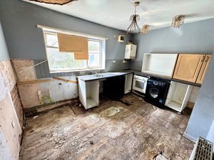 Photo 5- click for photo gallery